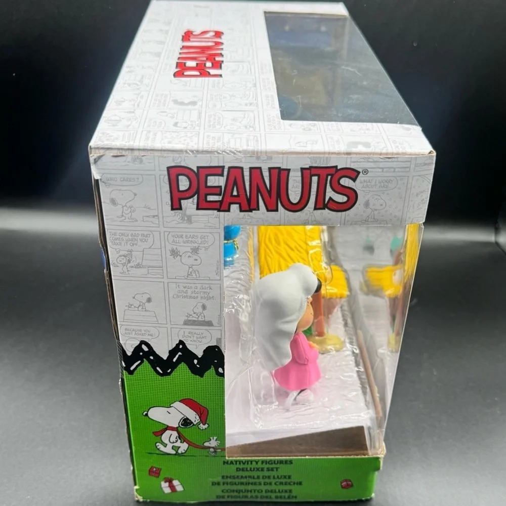 Charlie Brown Christmas Nativity Set Deluxe 7 PC Scene Peanuts